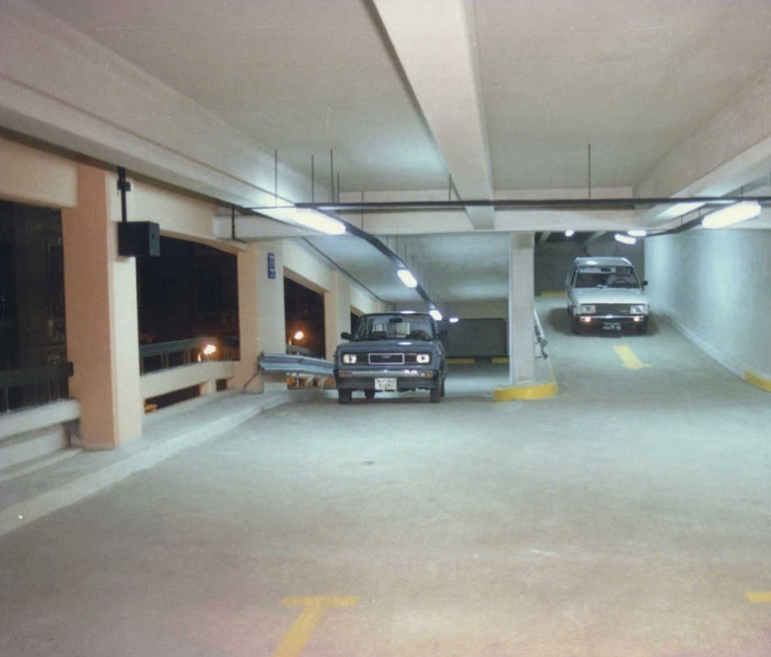 Al-Boustan Multi-Storey Car Park & Commercial Centre